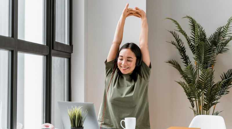 7 Morning Stretches To Start Your Day
