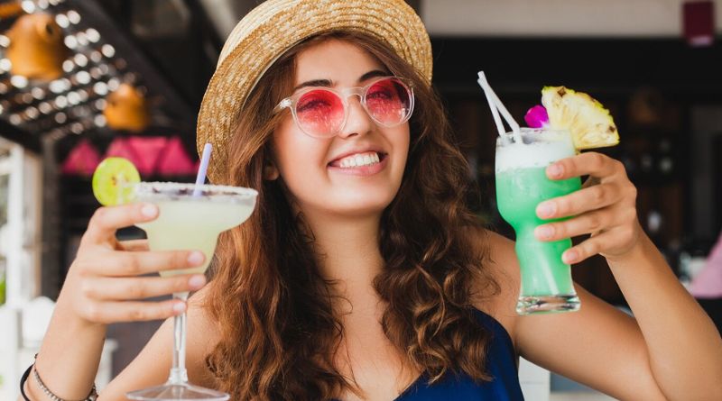 STAY COOL WITHOUT ALCOHOL 10 NON-ALCOHOLIC SUMMER DRINKS