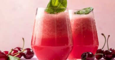 6-Ingredient Cherry Lime Smoothie