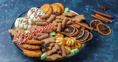 9 Christmas Party Snacks Everyone Will Devour
