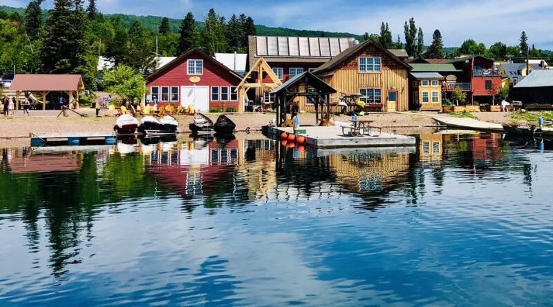 Best Small Fishing Towns for a Waterfront Vacation