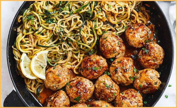 Turkey Meatballs with Marinara Sauce and Zucchini Noodles